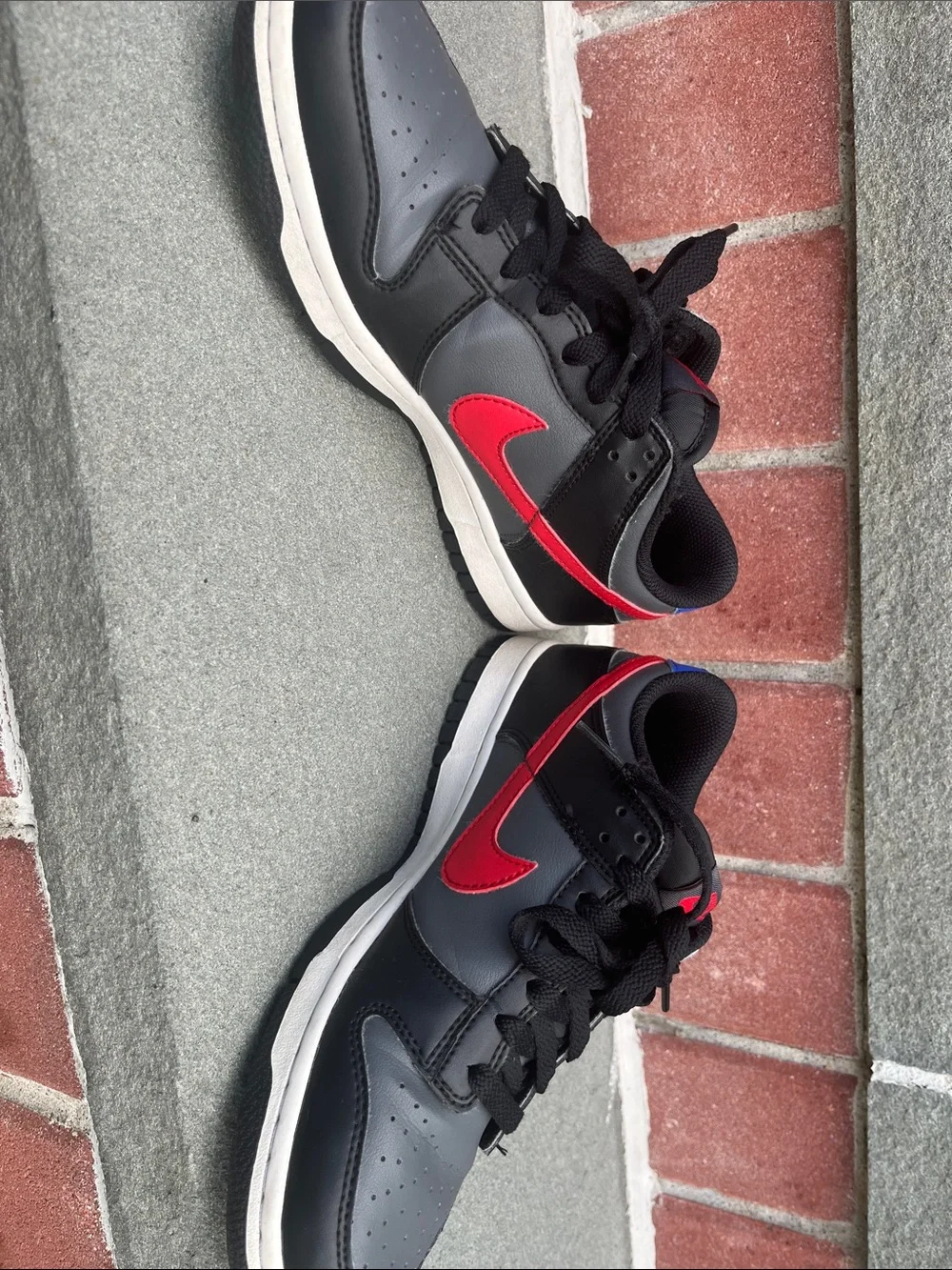 Nike Low-Top Sneakers — Black, Red & Blue